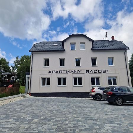 Apartmany Radost Kovarska Екстер'єр фото
