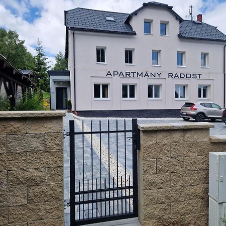 Apartmany Radost Kovarska Екстер'єр фото