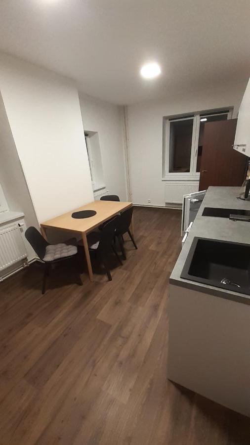 Apartmany Radost Kovarska Екстер'єр фото