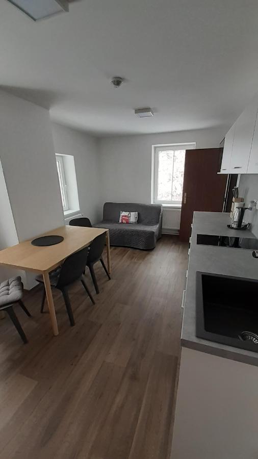 Apartmany Radost Kovarska Екстер'єр фото